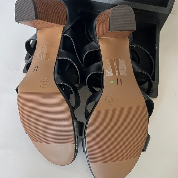 Women`s Sandel Heels - Picture 4 of 7